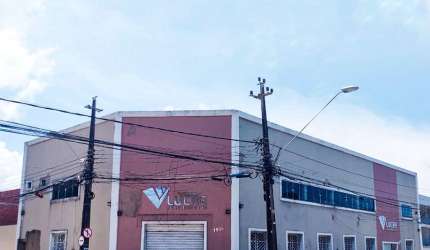 Prédio Comercial na Francisco Sá