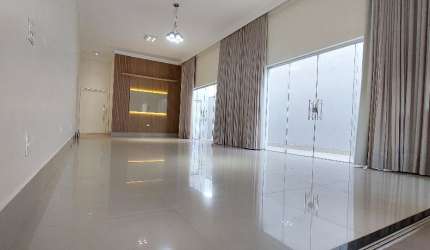 LINDA CASA DISPONÍVEL NO CONDOMÍNIO JARDIM BARONESA!