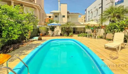 Casa com 3 dormitórios à venda, 175 m² por R$ 1.800.000 - Palmas do Arvoredo - Governador Celso Ramos/SC