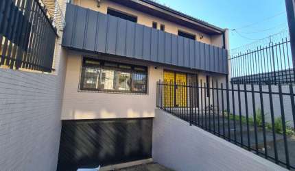 Casa comercial à venda na Rua Engenheiro Serafim Voloschen, 206, Ecoville, Curitiba por R$ 980.000
