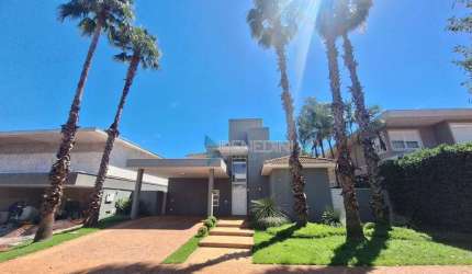 Casa de 440m² com 04 suítes á venda em condomínio -  Jardim Botânico