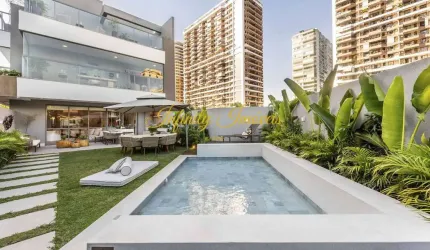 Claris Casa e Clube Barra da Tijuca Casas Triplex de 3 e 4 suítes
