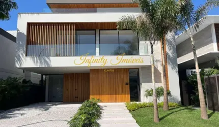 Alphaville Casa triplex de alto padrão com 5 suítes na Barra da Tijuca