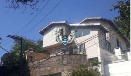 SOBRADO EM CONDOMÍNIO FECHADO  NO TREMEMBÉ DE ALTO PADRÃO COM 04 DORMITÓRIOS SEN