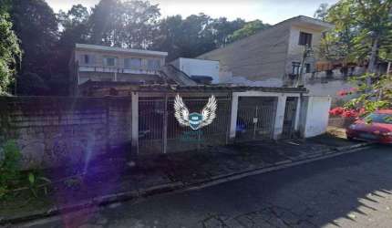 Sobrado com 4 dormitórios, garagem, sala de jantar, cozinha, lavanderia, salão d