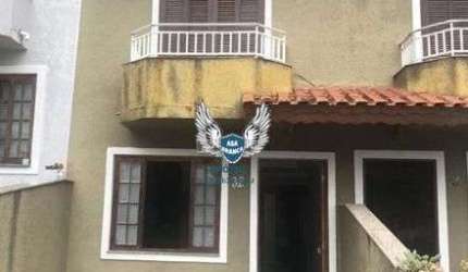 SOBRADO EM CONDOMÍNIO FECHADO 02 DORMITÓRIOS NO HORTO FLORESTAL
