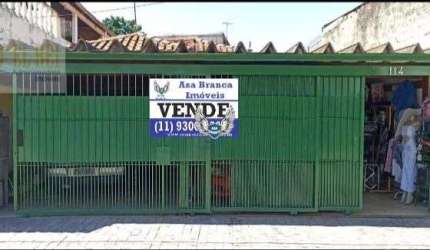 CASA TÉRREA, COM  COM 04 DORMITÓRIOS E 03 VAGAS DE GARAGEM E UMA EDÍCULA