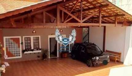 SOBRADO NO TREMEMBÉ COM 03 DORMITÓRIOS