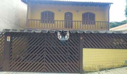 SOBRADO COM PISCINA NO IMIRIM POSSUI 04 DORMITÓRIOS SENDO 01 SUÍTE E 02 VAGAS DE