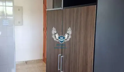 APARTAMENTO NO JARDIM PERI 02 DORMITÓRIOS E 01 VAGA DE GARAGEM