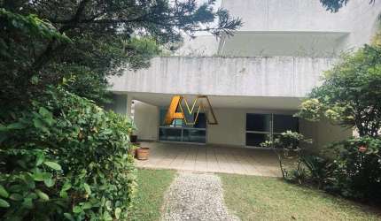 Casa à venda no bairro Caminho das Árvores - Salvador/BA