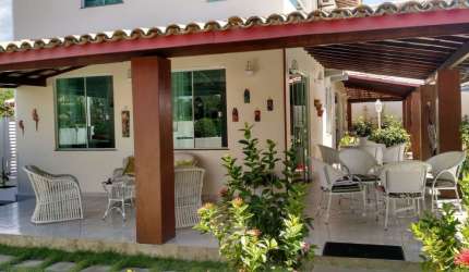 Casa à venda no bairro GUARAJUBA - Camaçari/BA