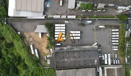 Pavilhão/Galpão à venda no bairro Pirajá - Salvador/BA