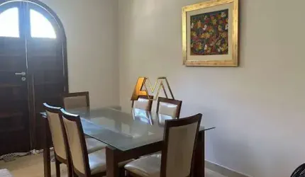 CASA 4/4 SENDO 2 SUÍTES EM GUARAJUBA