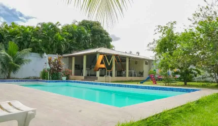 Casa à venda no bairro Piatã - Salvador/BA