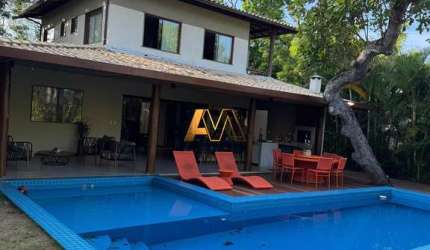 Casa à venda no bairro Praia do Forte - Mata de São João/BA