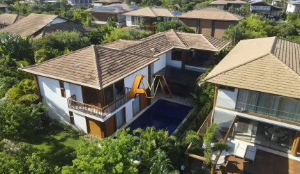 Casa à venda no bairro Praia do Forte - Mata de São João/BA