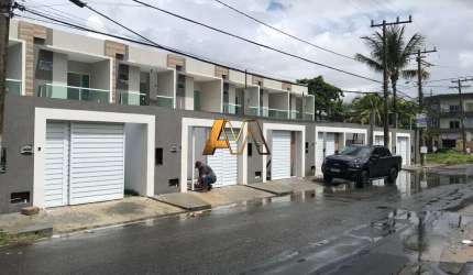Casa à venda no bairro Ipitanga - Lauro de Freitas/BA