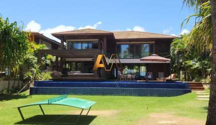 Casa à venda no bairro Praia do Forte - Mata de São João/BA