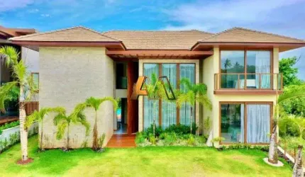 Casa à venda no bairro Praia do Forte - Mata de São João/BA