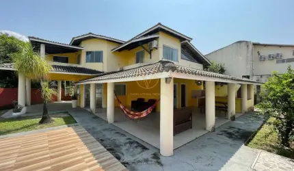 Vendo Casa 4/4 - Vende 3 suíte - Barra de Jacuípe