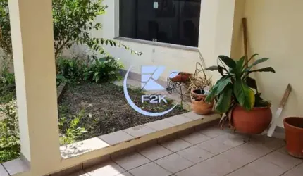 Excelente casa a venda na Vila Lavínia com 4 quartos