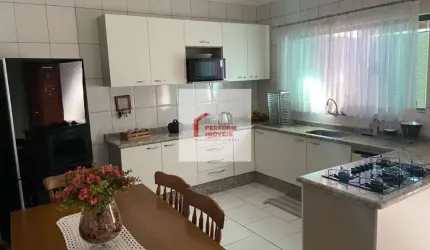 Sobrado em condomínio fechado a venda no bairro da Penha - SP.