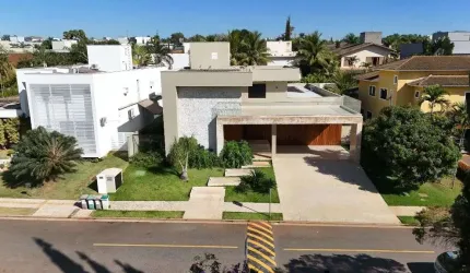 Sobrado de 601,00m² com 05 suítes à venda por R$ 7.100.000 no Alphaville Flamboyant - Goiânia/GO