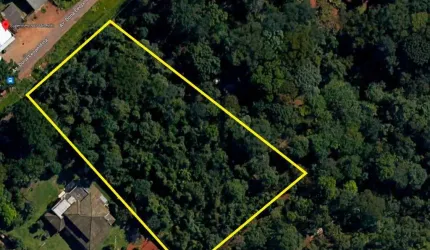 Área com 5456m² à venda por R$ 1.350.000 a poucos minutos do Campus Samambaia da UFG, no Setor Mansões do Campus em Goiânia/GO