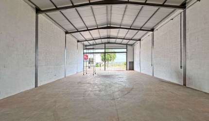 Galpão de 265 m² para alugar por R$ 4.500/mensais no Jardim São José - Goiânia/GO