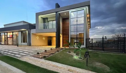 Sobrado de 244m² com 04 suítes à venda por R$ 2.050.000 no Jardins Bolonha em Senador Canedo/GO