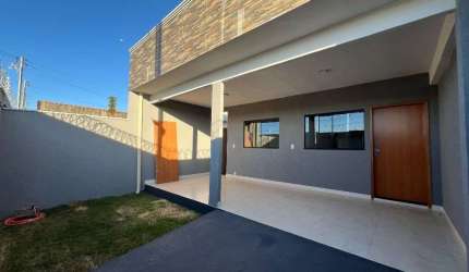 Casa à venda com 2 quartos, 88 m² por R$ 275.000 - Setor Maysa - Trindade/GO