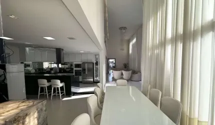 Sobrado de 290 m² com 04 quartos à venda por R$ 3.500.000 - Jardins Madri - Goiânia/GO