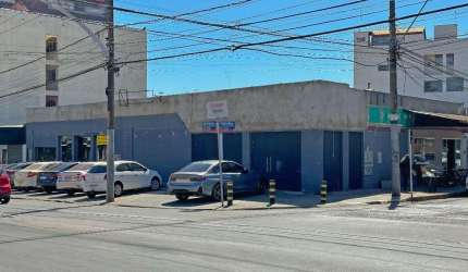 Loja em localização privilegiada no setor Jundiaí, 455,00m² - R$25.000 mensais - Anápolis/GO
