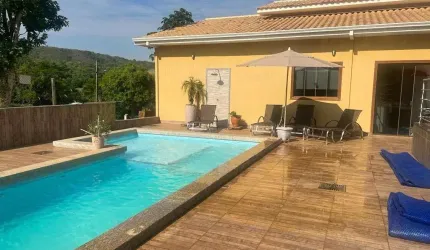 Chácara de 2.152 m² com 05 quartos à venda por R$ 1.950.000 no Águas da Serra - Hidrolândia/GO