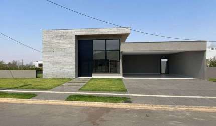 Casa de 220 m² com 04 suítes à venda por R$ 1.870.000 no Jardins Capri - Senador Canedo