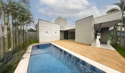 Casa de 253 m² com 04 suítes à venda por R$ 2.400.000 no Portal do Sol Green - Goiânia