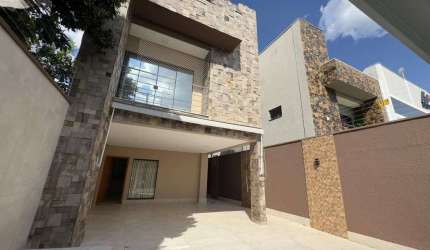 Sobrado de 200 m² com 04 suítes à venda por R$ 1.350.000 no Jardim Atlântico - Goiânia