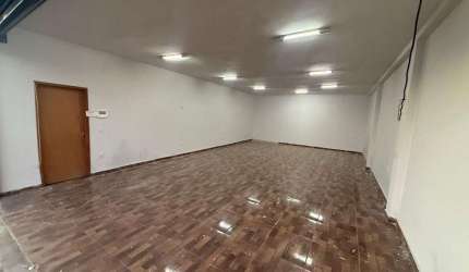 Sala Comercial de 70 m² para alugar por R$ 2.500/mensais no Parque Trindade - Aparecida de Goiânia
