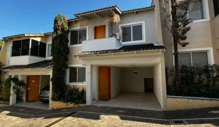 Sobrado de 128 m² com 03 quartos para alugar por R$ 3.800/mensais no Jardim Europa - Goiânia