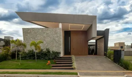 Casa de 277 m² com 03 quartos à venda por R$ 3.500.000 no Portal do Sol Goiânia Golfe Clube - Goiânia
