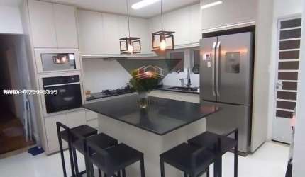 Casa para Venda em Mogi das Cruzes, Centro, 3 dormitórios, 2 banheiros, 2 vagas