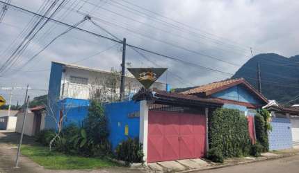 Casa para Venda em Caraguatatuba, CASA BRANCA, 3 dormitórios, 1 suíte, 1 banheiro, 2 vagas