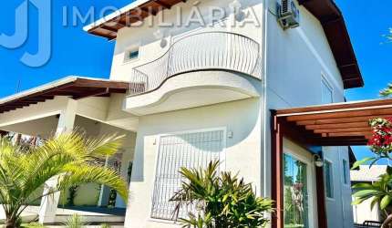 Casa Residencial com 3 quartos  à venda, 251.75 m2 por R$2490000.00  - Ingleses Do Rio Vermelho - Florianopolis/SC