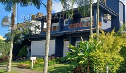 Casa Residencial com 3 quartos  à venda, 320.00 m2 por R$3990000.00  - Jurere Internacional - Florianopolis/SC