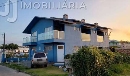 Pousada_Hotel com 6 quartos  à venda, 450.00 m2 por R$1900000.00  - Praia Do Santinho - Florianopolis/SC