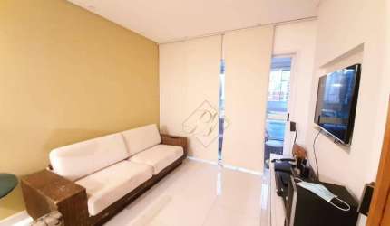 EXCELENTE APARTAMENTO, 3 DORMITÓRIOS, À 1 QUADRA DA PRAIA, NO BAIRRO EMBARÉ EM SANTOS!!