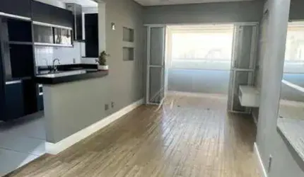 Maravilhoso Apartamento, andar alto com vista livre, com sacada, lazer completo, na Ponta da Praia!!!