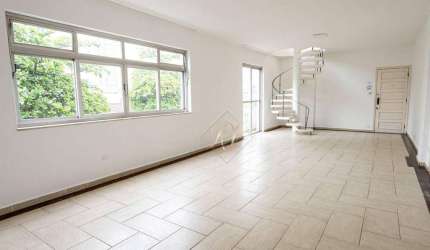 1 QUADRA DA PRAIA DO EMBARÉ!!!! APARTAMENTO DUPLEX SUPER AMPLO, ELEVADOR, VAGA FECHADA , VENHA CONHECER!!!