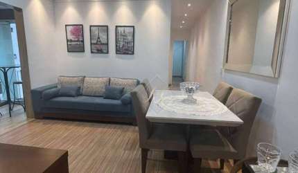 SALA COM SACADA FECHADA EM VIDROS, 2 DORMITÓRIOS, LAZER COMPLETO NA CIDADE DE SANTOS!!!